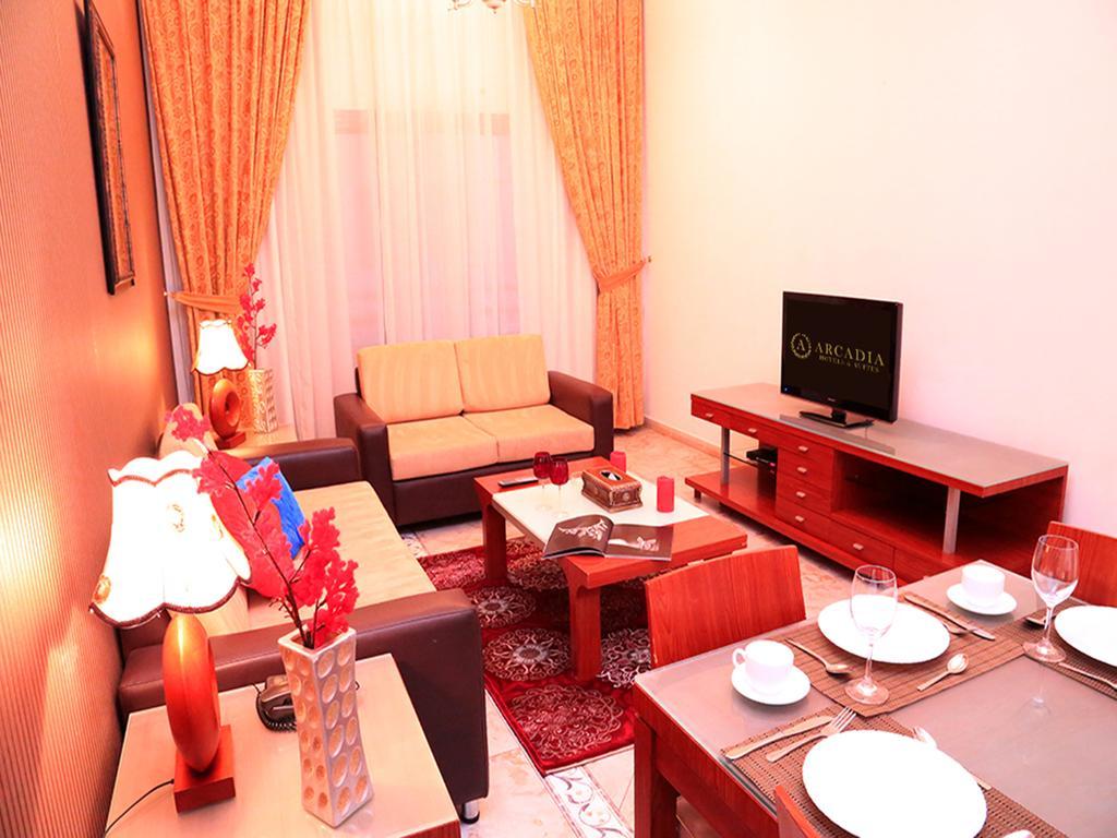 Arcadia Hotel Suites Sharjah Room photo