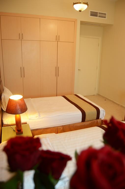Arcadia Hotel Suites Sharjah Exterior photo