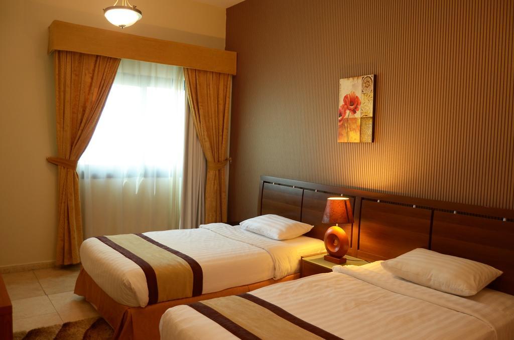 Arcadia Hotel Suites Sharjah Exterior photo