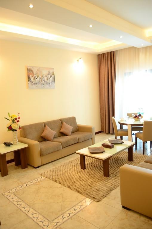 Arcadia Hotel Suites Sharjah Exterior photo