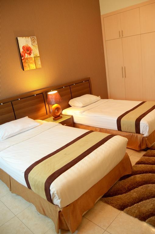 Arcadia Hotel Suites Sharjah Exterior photo