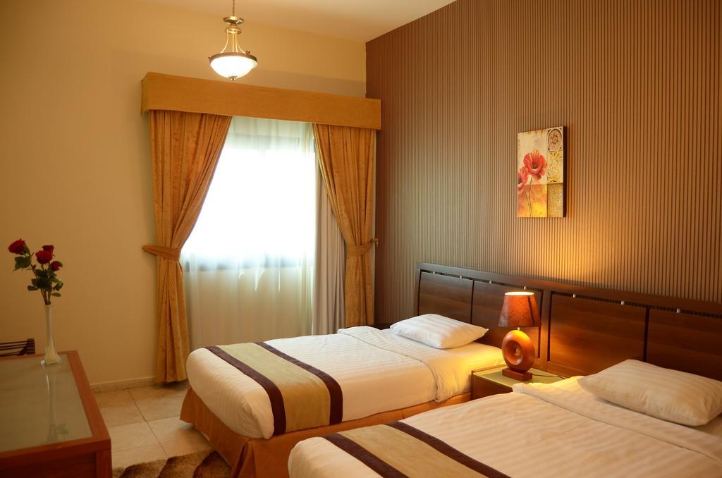 Arcadia Hotel Suites Sharjah Exterior photo
